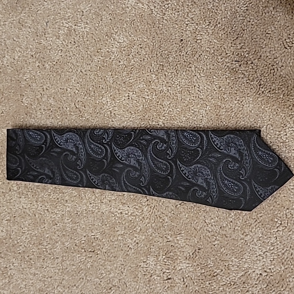Black paisley tie